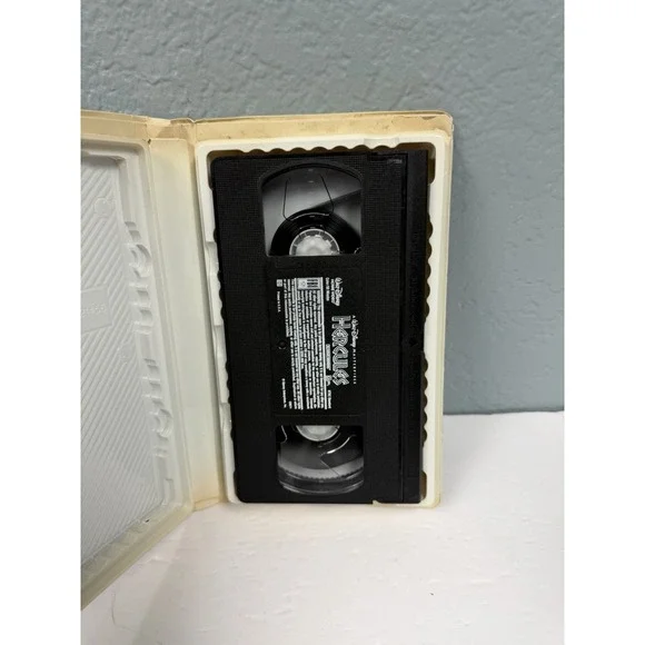1998 Walt Disney's Masterpiece Hercules VHS Clamshell - Picture 2 of 3